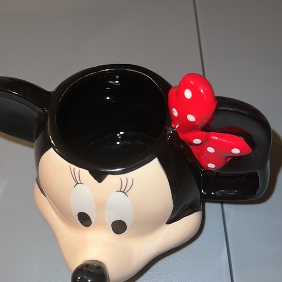 DISNEY MINNIE MOUSE CUP - Picture 3 of 3
